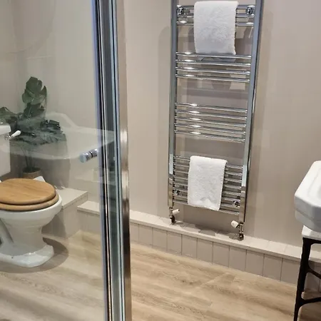 The Golden Cross Hotel Cirencester Room photo