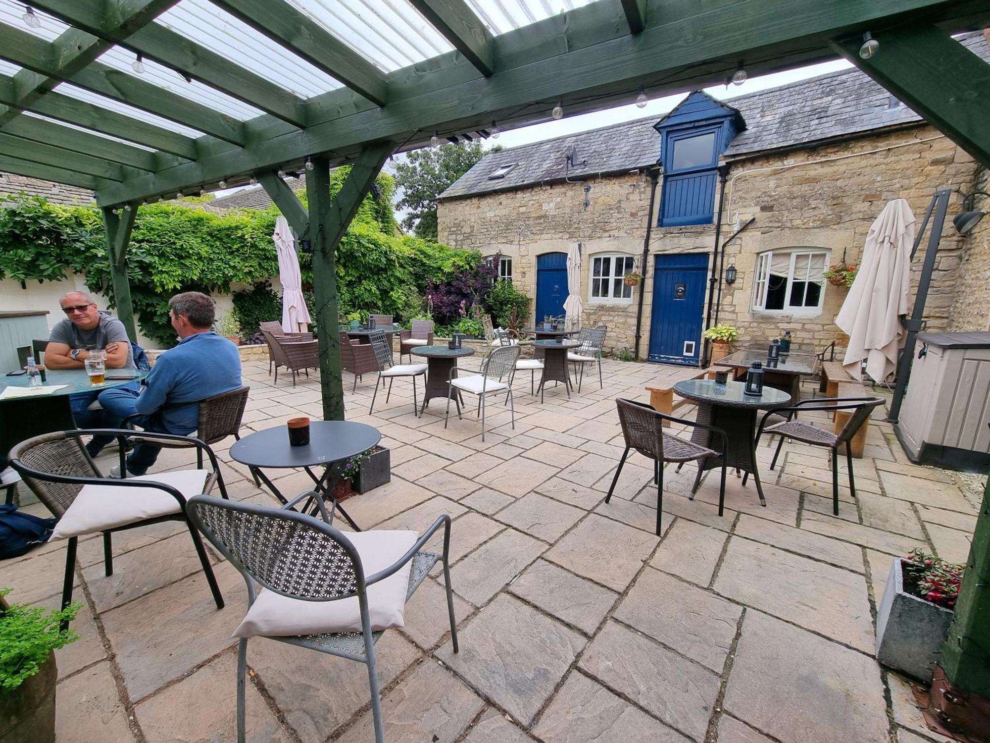 The Golden Cross Inn Cirencester